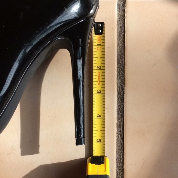 Boots - Picture 4 of 5